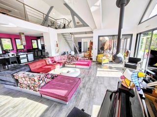  Maison � vendre 10 pi�ces 239 m�