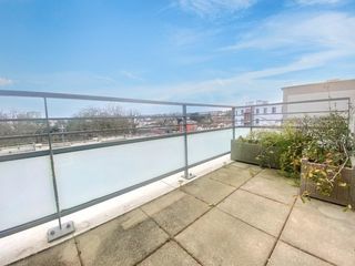  Appartement � vendre 4 pi�ces 82 m�