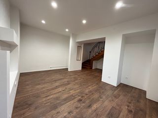  Immeuble � vendre 11 pi�ces 312 m�