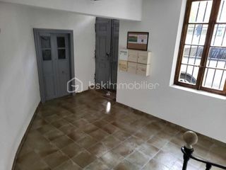  Immeuble � vendre 15 + pi�ces 420 m�