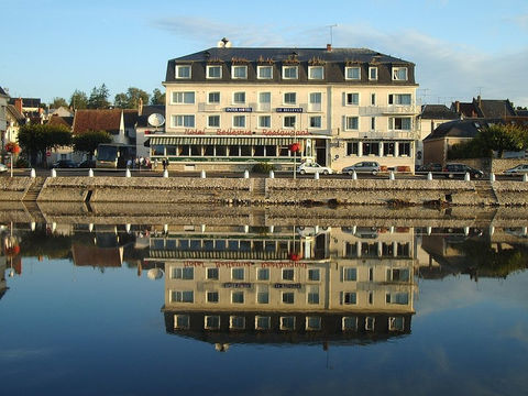 Fonds de commerce &agrave; vendre MONTRICHARD (41) 834500 41400 Montrichard