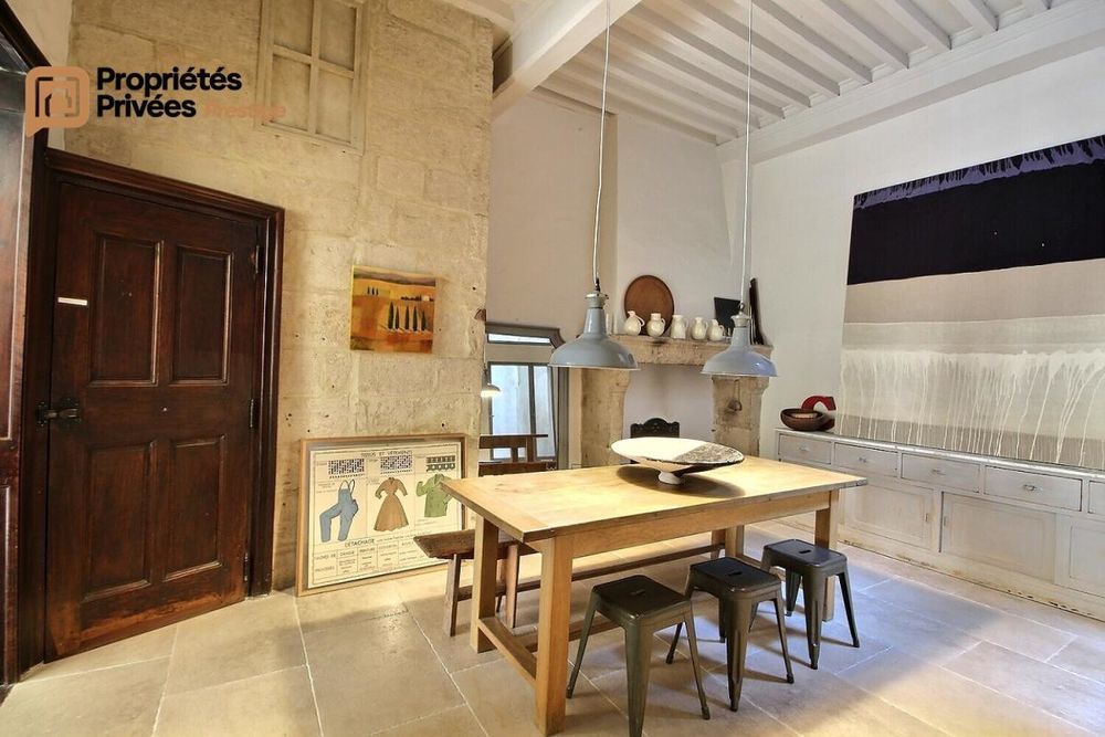 � vendre  H�tel Particulier Uz�s (30700)