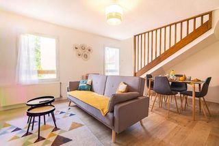  Immeuble � vendre 8 pi�ces 220 m�