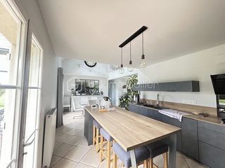  Maison � vendre 9 pi�ces 223 m�