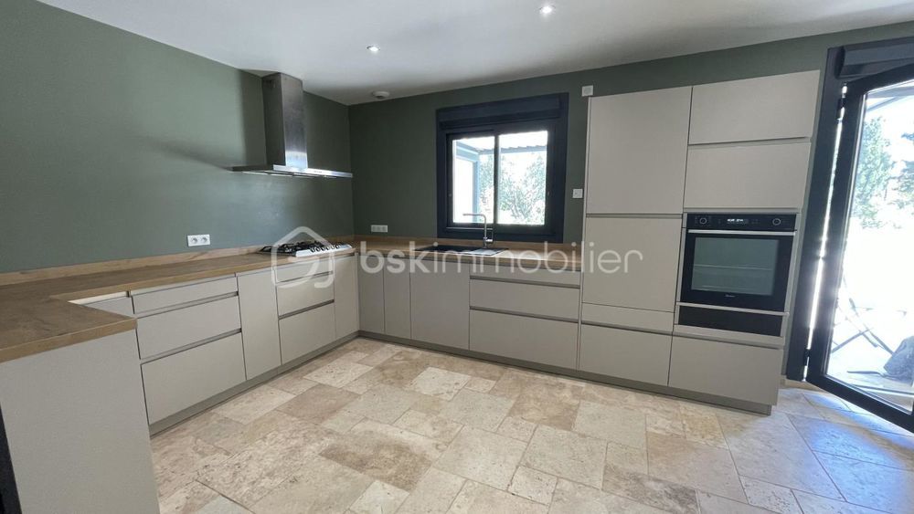 � vendre  Villa P�zenas (34120)