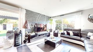  Villa � vendre 6 pi�ces 130 m�