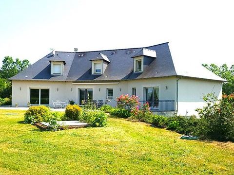   Propri�t� Sylvains-les-Moulins (27240), avec maison principale 178 m�, maison annexe 80 m�, deux T2, sous-sol, d�pendance et �ta Maison - 15 + pi�ce(s) - 340 m�