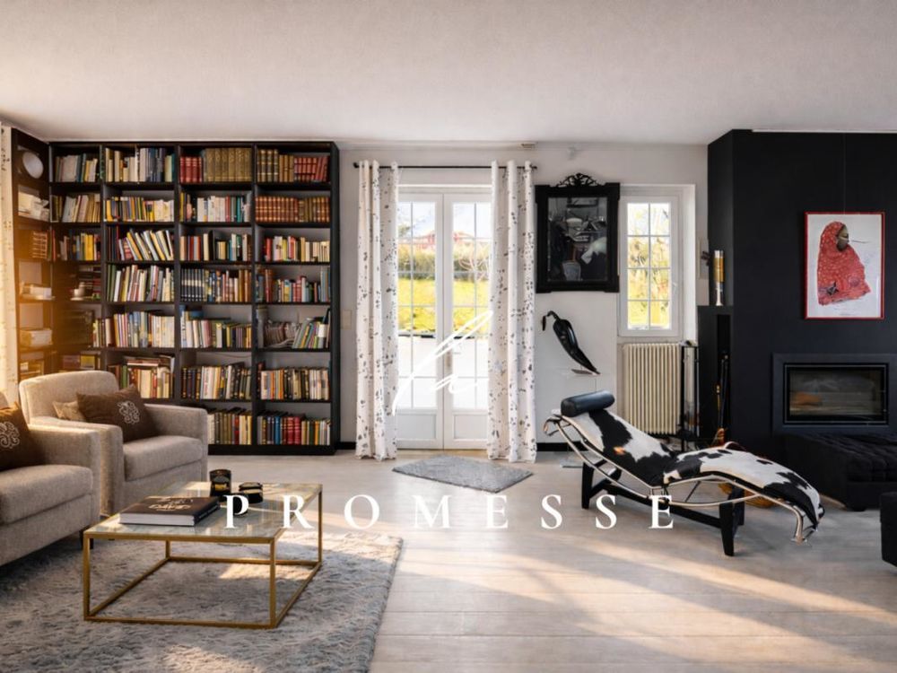 � vendre  Villa Gu�thary (64210)