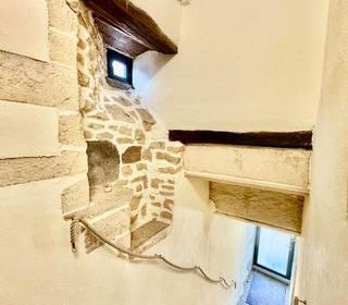  Propri�t�/ch�teau � vendre 8 pi�ces 202 m�