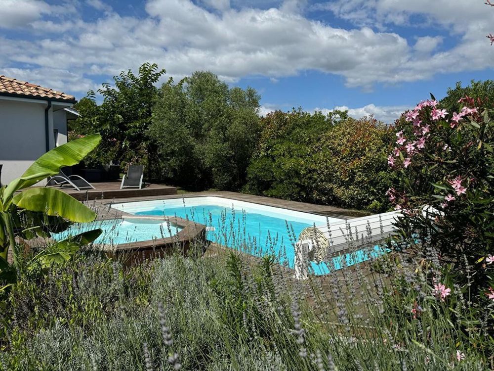 � vendre  Maison Ar�s (33740)