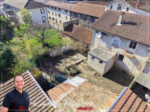   Maison Maison - 10 pi�ce(s) - 200 m�