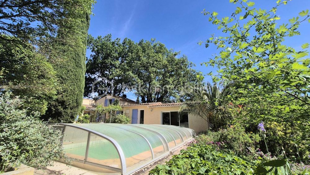 � vendre  Maison Cuers (83390)