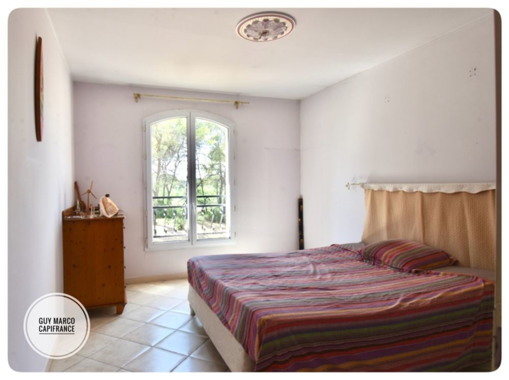 � vendre  Villa Le Tholonet (13100)