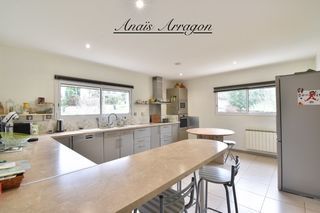  Maison � vendre 6 pi�ces 230 m�