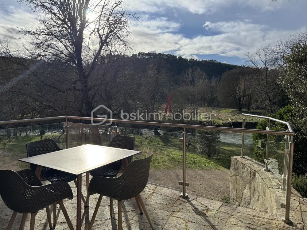 � vendre  Propri�t�/ch�teau Ch�teauvert (83670)