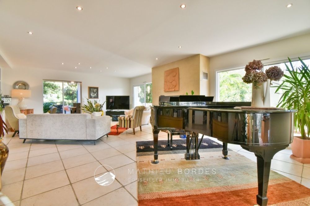 � vendre  Villa Villefranque (64990)