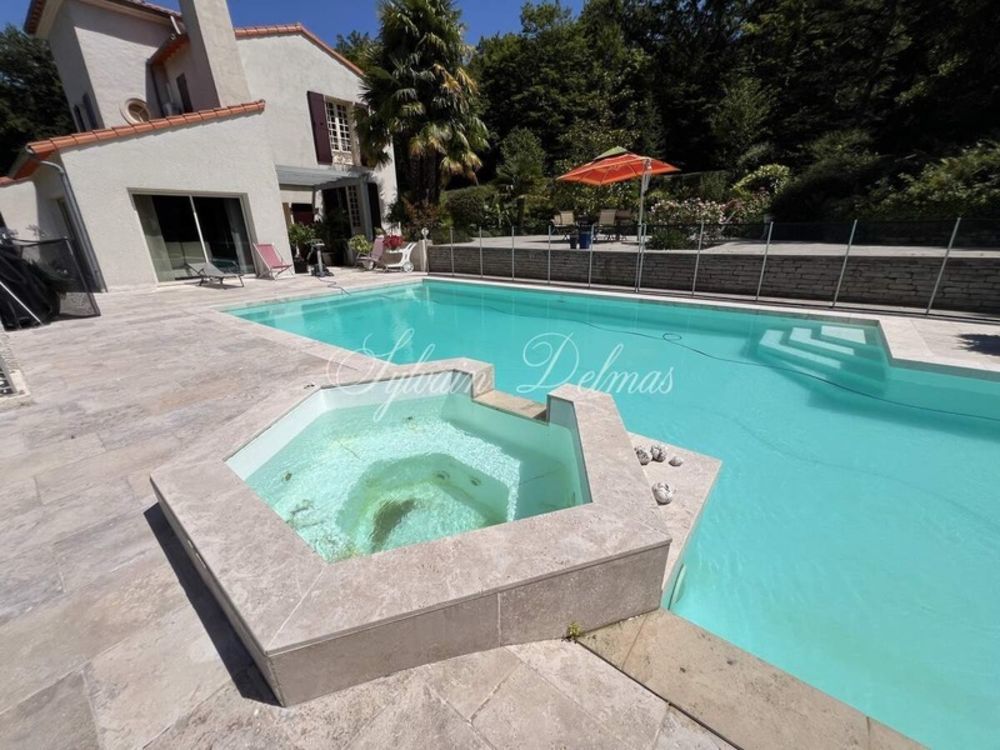 � vendre  Maison Poitiers (86000)