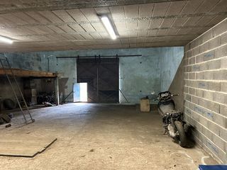  Remise / Grange � vendre 1 pi�ce 125 m�