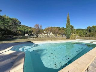  Propri�t�/ch�teau � vendre 6 pi�ces 285 m�