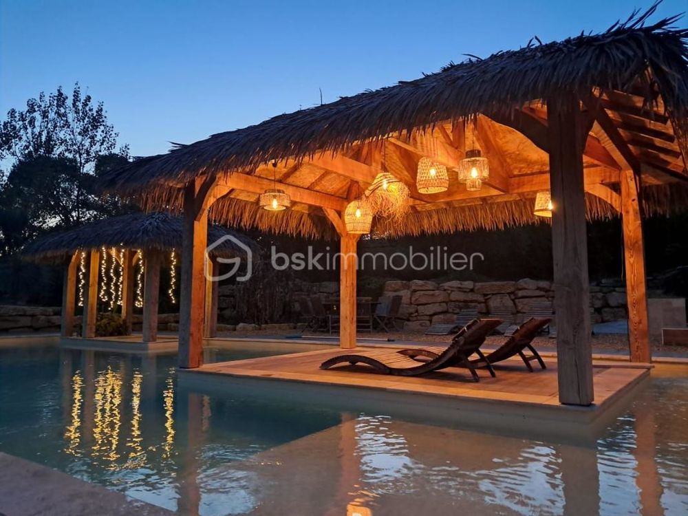 � vendre  Propri�t�/ch�teau Uchaux (84100)