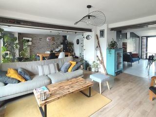  Maison � vendre 9 pi�ces 218 m�