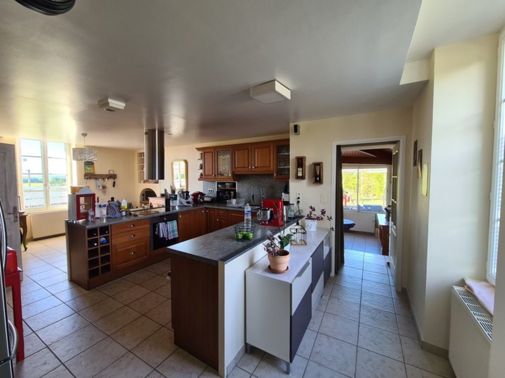 � vendre  Propri�t�/ch�teau Jarnac (16200)