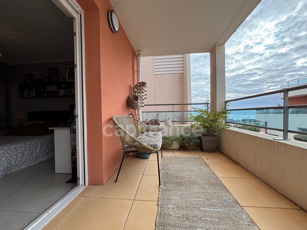 � vendre  Appartement M�ze (34140)