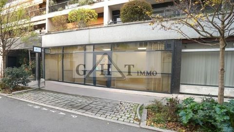 A VENDRE VINCENNES LOCAL COMMERCIAL 78M2 650000 94300 Vincennes