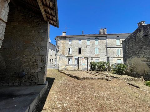   Maison  de village avec grange et jardin Maison - 4 pi�ce(s) - 105 m�