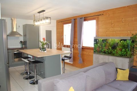   A 10 MIN DE THONES T3 + CAVE + PARKING COUVERT + JARDIN Appartement - 3 pi�ce(s) - 61 m�