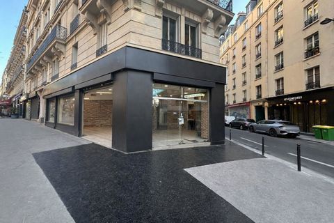 Grande boutique d'angle, Avenue de la R&eacute;publique 7343 75011 Paris