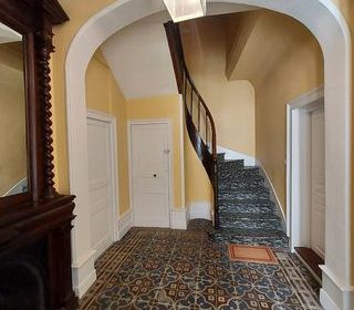  Immeuble � vendre 13 pi�ces 330 m�