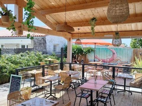 ILE D'OLERON A VENDRE BAR RESTAURANT &agrave; LA BREE LES BAINS 125860 17840 La bree les bains