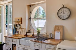  Propri�t�/ch�teau � vendre 15 + pi�ces 800 m�