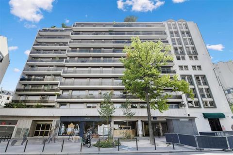 Boutique &agrave; Montparnasse 2749 75014 Paris