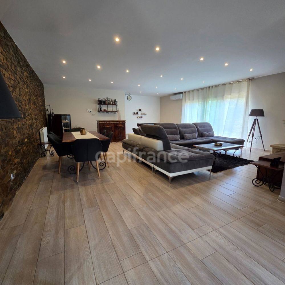 � vendre  Villa Bastelicaccia (20129)