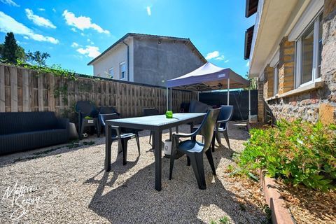   Appartement avec cour et stationnement privatif en campagne Appartement - 4 pi�ce(s) - 76 m�