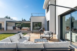  Propri�t�/ch�teau � vendre 7 pi�ces 250 m�