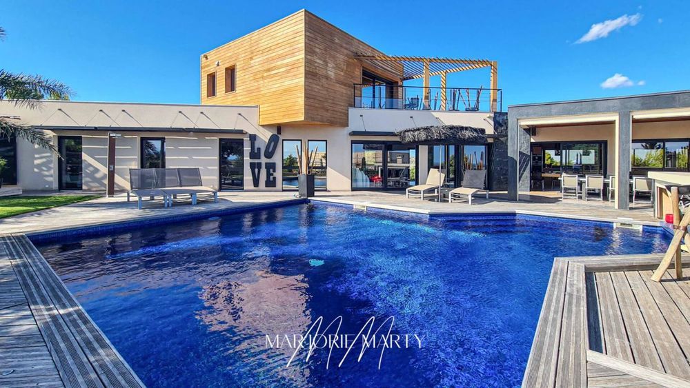 � vendre  Propri�t�/ch�teau Narbonne (11100)