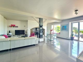  Maison � vendre 8 pi�ces 245 m�