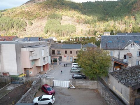   LOCATION T3 FLORAC Appartement - 3 pi�ce(s) - 50 m�