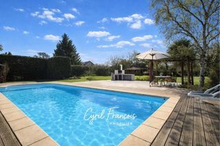  Maison � vendre 8 pi�ces 210 m�