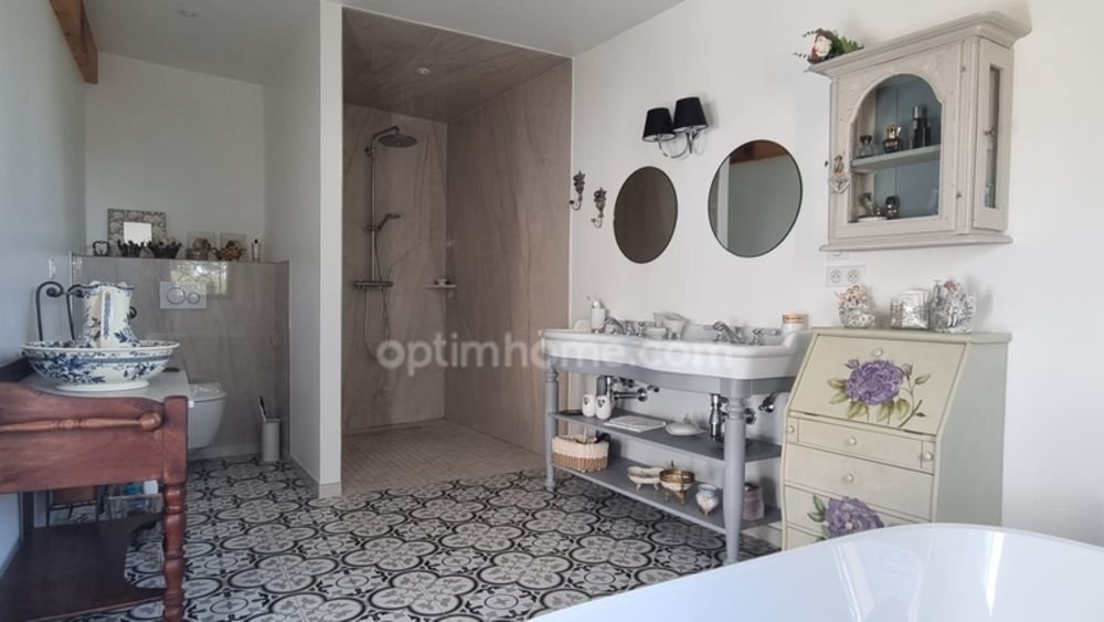 � vendre  Propri�t�/ch�teau Saint-Sim�on (77169)