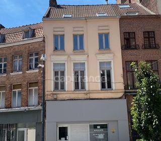  Immeuble � vendre 11 pi�ces 207 m�