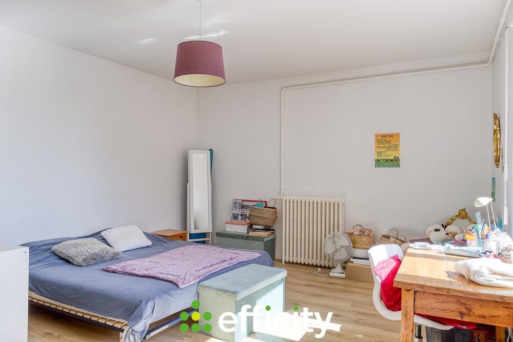 � vendre  Propri�t�/ch�teau Gleiz� (69400)