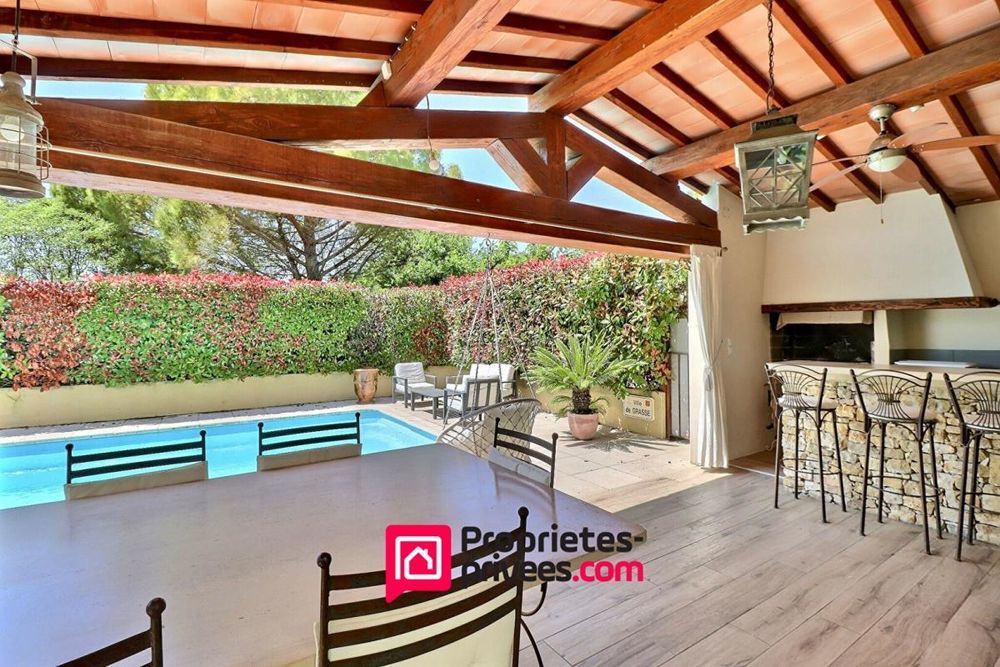 � vendre  Villa Uz�s (30700)