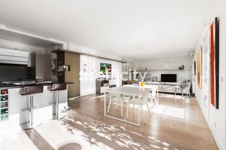  Appartement � vendre 4 pi�ces 130 m�