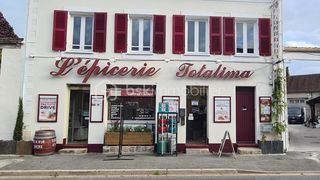  Immeuble � vendre 10 pi�ces 335 m�