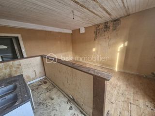  Immeuble � vendre 15 + pi�ces 375 m�