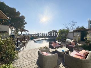  Villa � vendre 11 pi�ces 267 m�